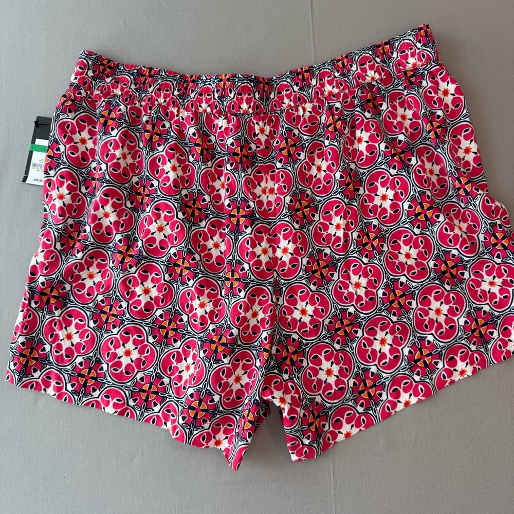 Crown & Ivy Women's Patterned Shorts - Picture 10 of 10